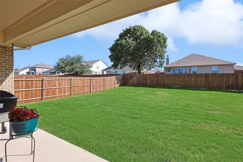 Exterior - 808 Feather Edge, Springtown, TX 76082 photo 4 of 6