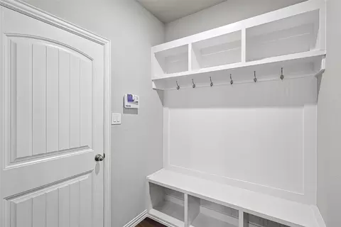 Entry Way - 808 Feather Edge, Springtown, TX 76082 photo 8 of 8