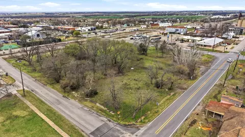 212 E Walnut St, Celina, TX 75009 photo 9