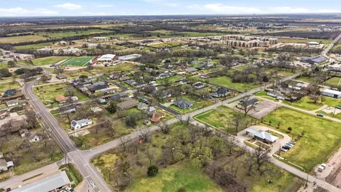 212 E Walnut St, Celina, TX 75009 photo 17