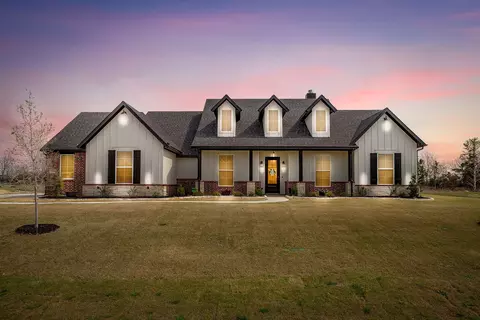 133 Aiden Dr, Waxahachie, TX 75165