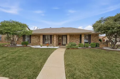 1115 Wiltshire Dr, Carrollton, TX 75007