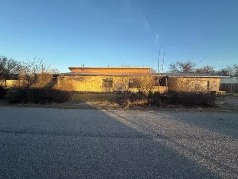 808 Flamingo Rd, Granbury, TX 76049