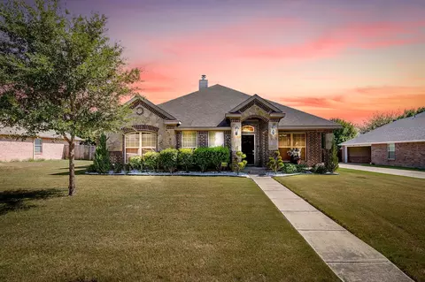 110 Sheri Way, Red Oak, TX 75154