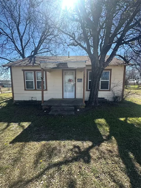 1712 Stevens St, Bridgeport, TX 76426