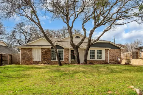 4604 Lindberg Dr, Arlington, TX 76016