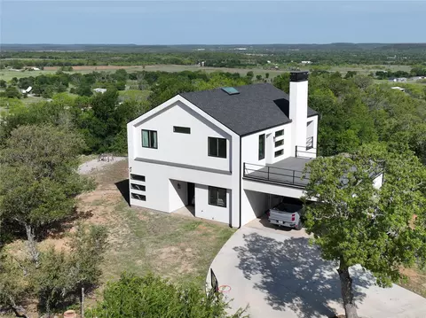 215 Lori Dr, Mineral Wells, TX 76067
