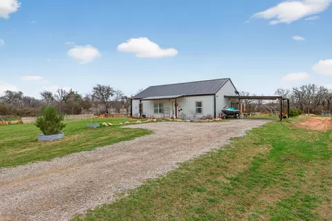 2225 J E Woody Rd, Springtown, TX 76082