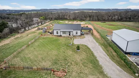 2225 J E Woody Rd, Springtown, TX 76082