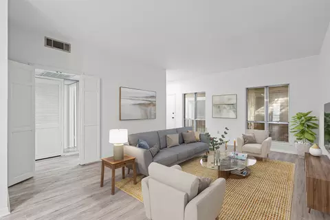 4320 Bellaire Dr S #236W, Fort Worth, TX 76109