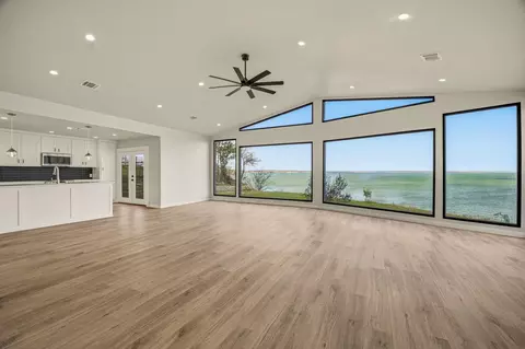 8245 Eagle Mountain Cir, Fort Worth, TX 76135