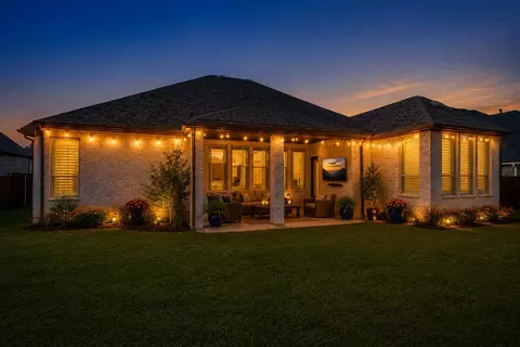Exterior - 2000 Harvard Ave, Prosper, TX 75078 photo 5 of 8