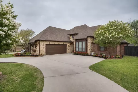 809 Longridge Dr, Denton, TX 76205