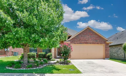 1004 Vintage Ave, Gainesville, TX 76240