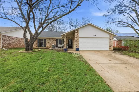 4748 Moss Rose Dr, Fort Worth, TX 76137