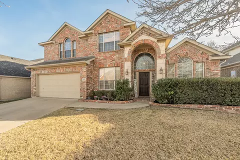 5021 Valleyside Dr, Fort Worth, TX 76123