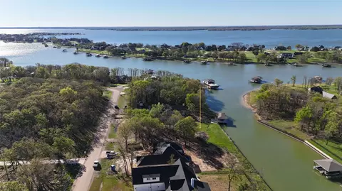 394 Clubhouse Dr, Corsicana, TX 75109