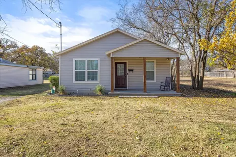 990 N Paddock St, Stephenville, TX 76401