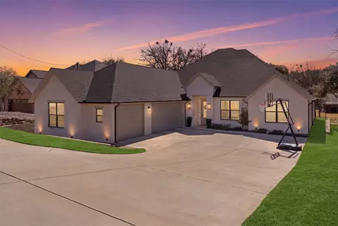 4109 Cimmaron Trl, Granbury, TX 76049