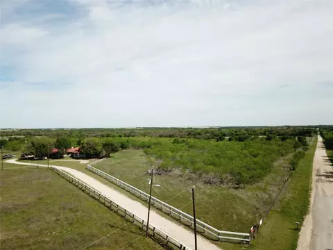 375 Lcr 358, Mart, TX 76664