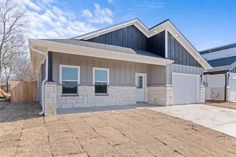 2607 Carver St, Greenville, TX 75401