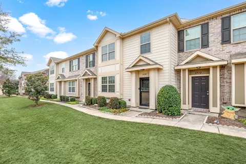 6928 Carrington Ln, Fort Worth, TX 76137