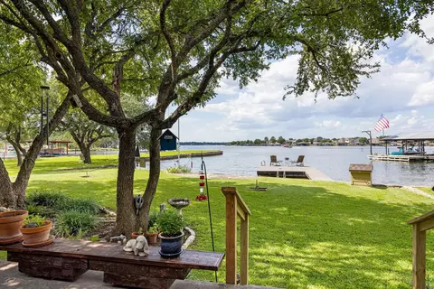 1308 Comanche Cove Ct, Granbury, TX 76048