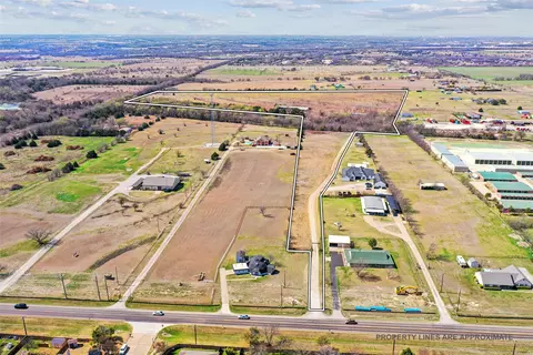 1001 Ovilla Rd, Waxahachie, TX 75167