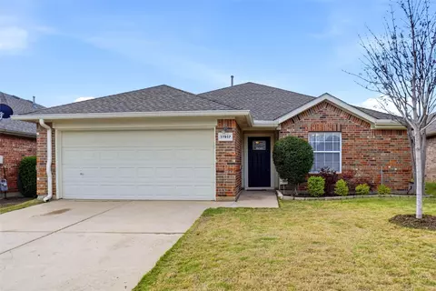 11917 Hickory Cir, Fort Worth, TX 76244