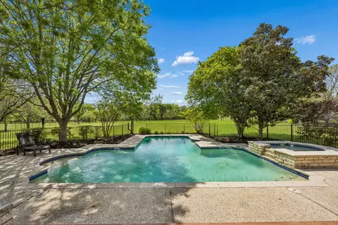 515 Bastrop Rd, Lucas, TX 75002