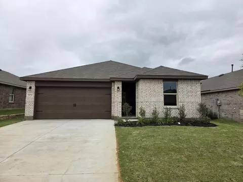 1912 Cherokee Ln, Cleburne, TX 76033