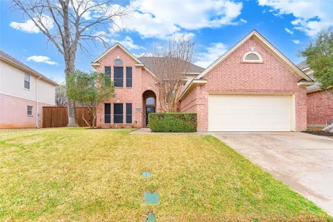 6502 Redstone Ct, Arlington, TX 76001