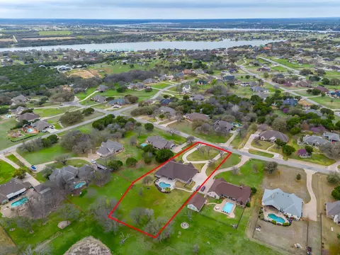 2216 Wood Duck Ln, Granbury, TX 76049