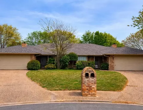 1500 Sharron Ct, Cleburne, TX 76033