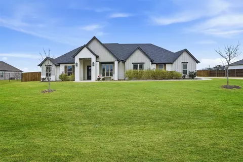 1067 Tobey Ct, Aledo, TX 76008