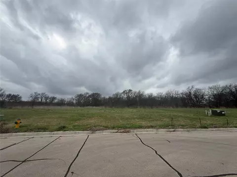 10200 Calaveras Dr, Waco, TX 76708