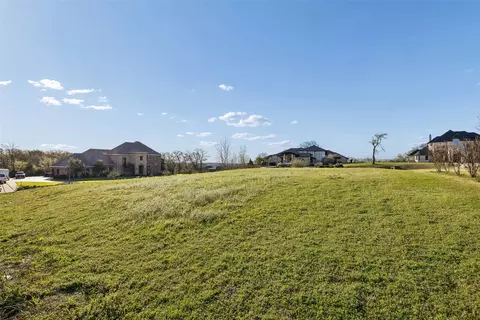 2205 Post Ridge Cir, Corinth, TX 76210