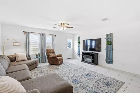 Living - 312 Ranchito Pass, Haslet, TX 76052 photo 2 of 3