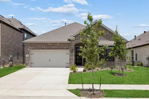5308 Bardwell Dr, Lantana, TX 76226