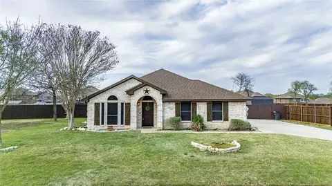 1111 Hill Meadow Dr, Midlothian, TX 76065