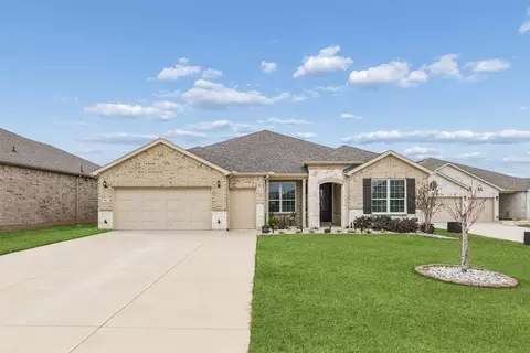 916 Firework Dr, Aubrey, TX 76227