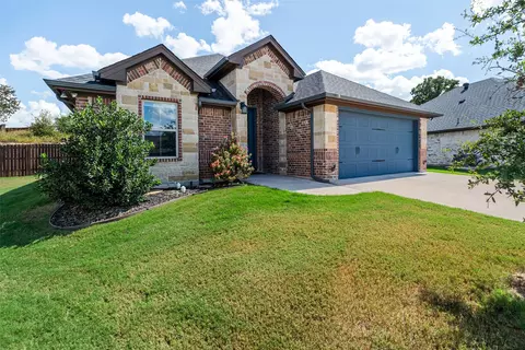 229 Jacinth Ln, Granbury, TX 76049