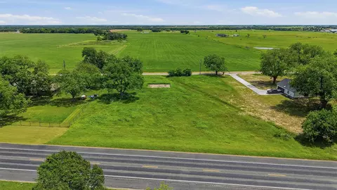 5283 Old Town Rd, Whitesboro, TX 76273