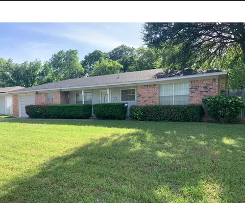 3605 Wendell Dr, North Richland Hills, TX 76117