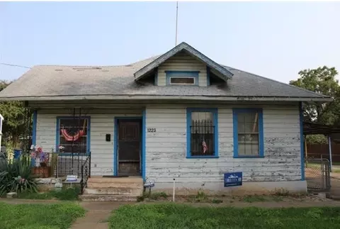 1223 Walmsley Ave, Dallas, TX 75208