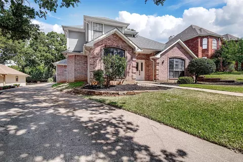 6701 Johns Ct, Arlington, TX 76016