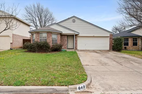649 Blueberry Hill Ln, Mansfield, TX 76063