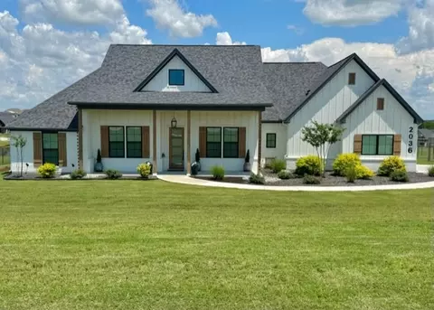 2036 Downslope Ln, Weatherford, TX 76087