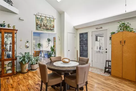 Entry Way - 2105 Franklin Ave, Ruston, LA 71270 photo 1 of 1