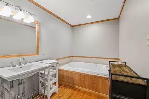 Bath - 257 Harrison Rd, Ruston, LA 71270 photo 4 of 4